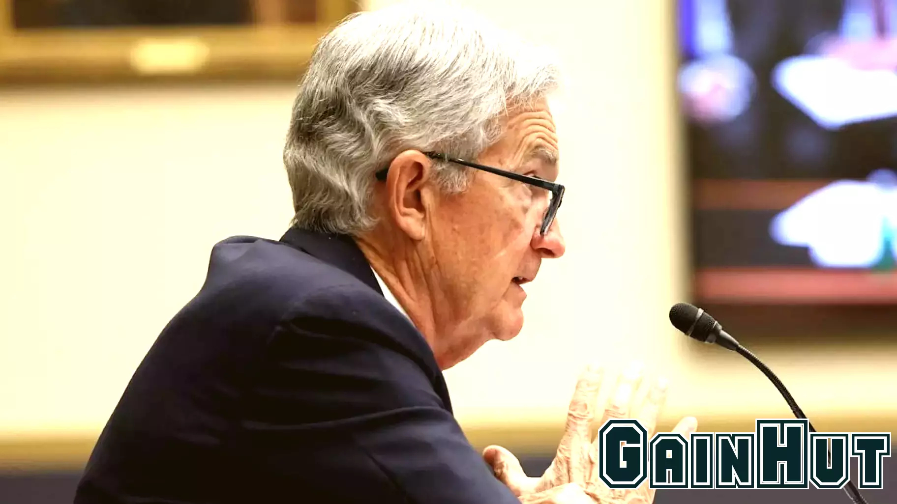 Fed Chair Powell Indicates Potential for Earlier Rate Cuts Amid Labor Market Concerns