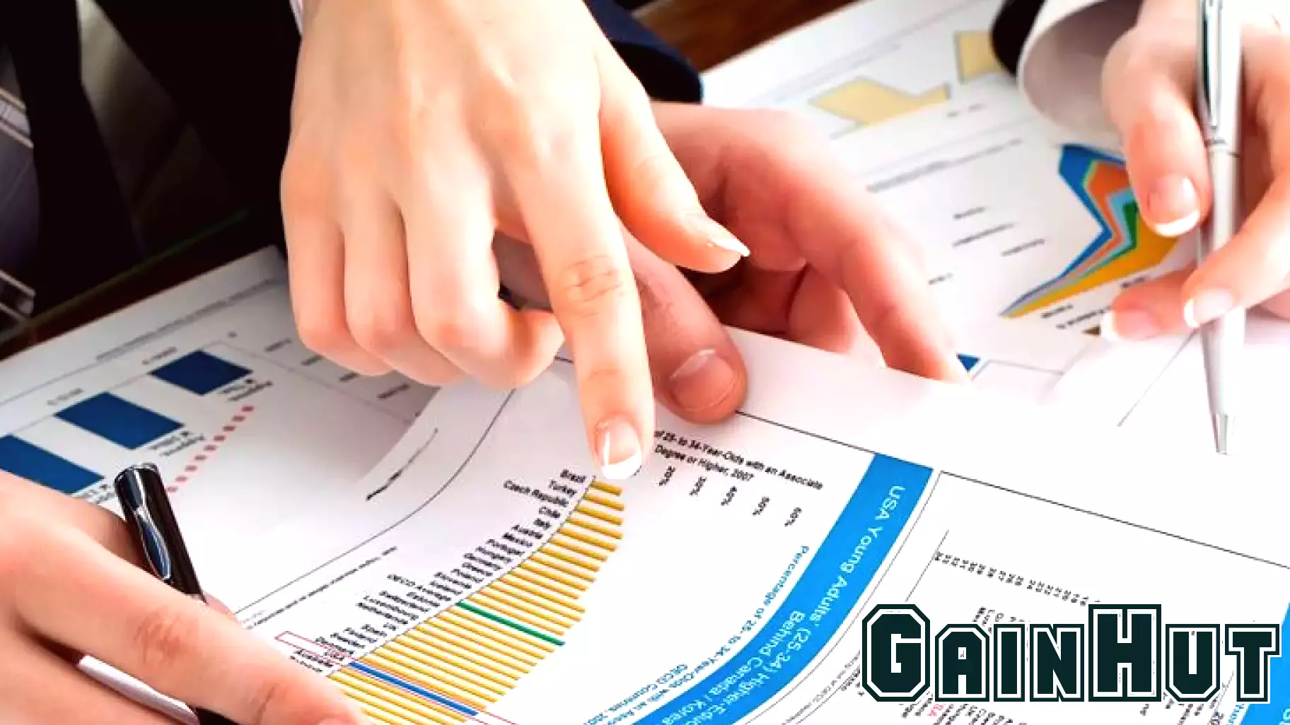 Should Record AUM and Alzheimer’s Initiative Require Action From IGM Financial (TSX:IGM) Investors?