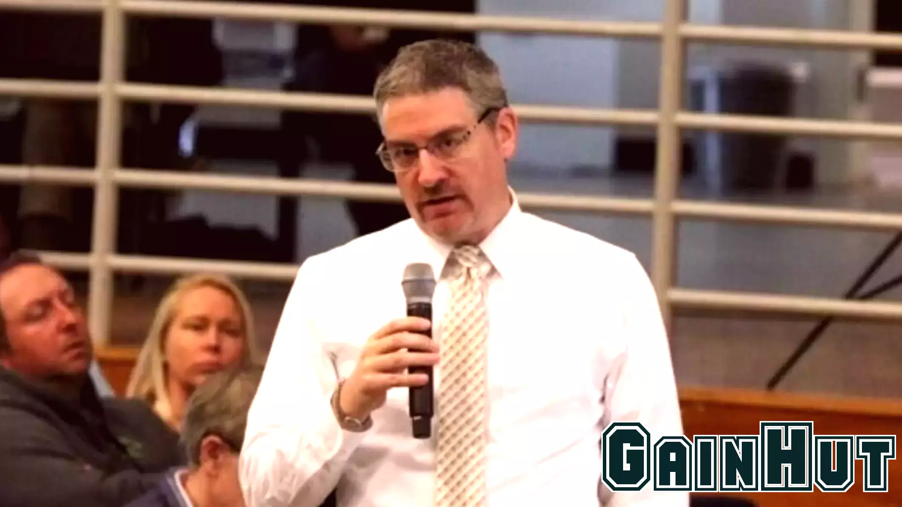 Town Finance Director To Step Down In April