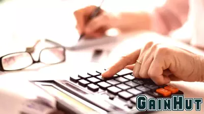 ChatGPT's Simple Budgeting Tips for Kids: A Comparison with Expert Advice