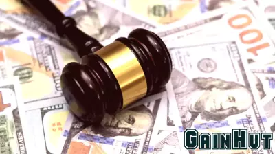 Kansas U.S. Senate candidates under scrutiny over missing financial disclosures