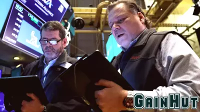 Market Rally Falters Amid Lingering AI Sector Concerns