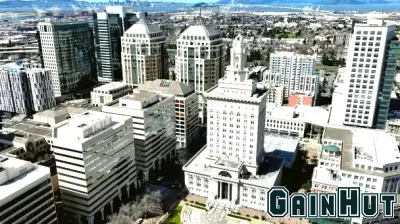 Oakland's Finance Director Steps Down Amid Budget Delays