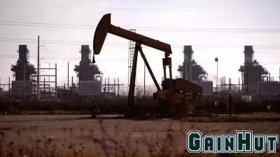 US Banks and Barclays Significantly Increase Fossil Fuel Financing in 2024