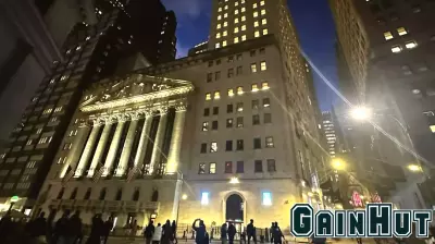 U.S. Stock Market Surprises with Record Gains Amid Economic Growth