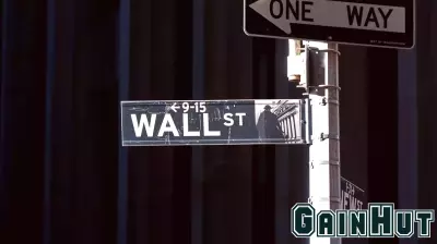 Wall Street Awaits Resolution as Dow Surges and Nasdaq Struggles